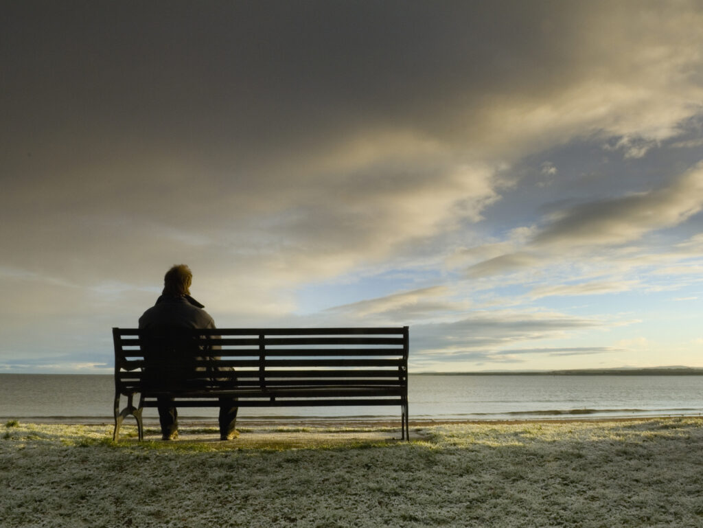 8 Habits That Can Improve the Lifestyle of a Lonely Person